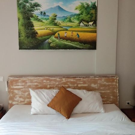 Umah Tikari Guesthouse Canggu Zewnętrze zdjęcie