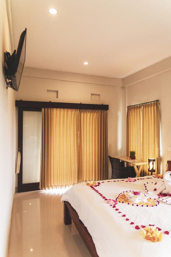 Umah Tikari Guesthouse Canggu Zewnętrze zdjęcie