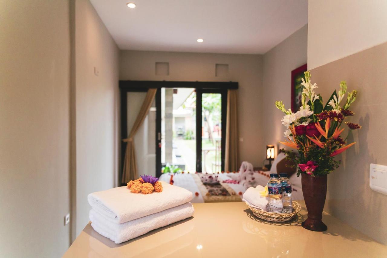 Umah Tikari Guesthouse Canggu Zewnętrze zdjęcie